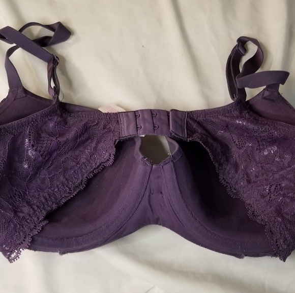 Victoria's Secret Bra - Picture 3 of 3